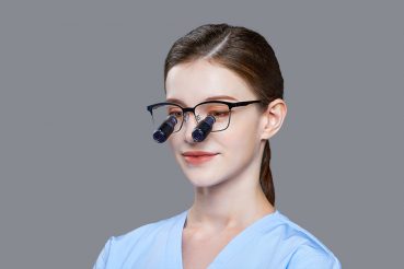 Illuco-Loupe-female-Dr